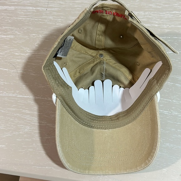 Ski slopes rope hat. One size fits all with strap in back - Picture 4 of 4